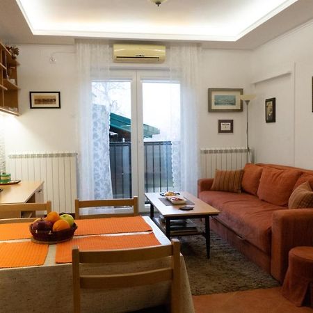 Apartment Akacija Gardens Βελιγράδι Εξωτερικό φωτογραφία