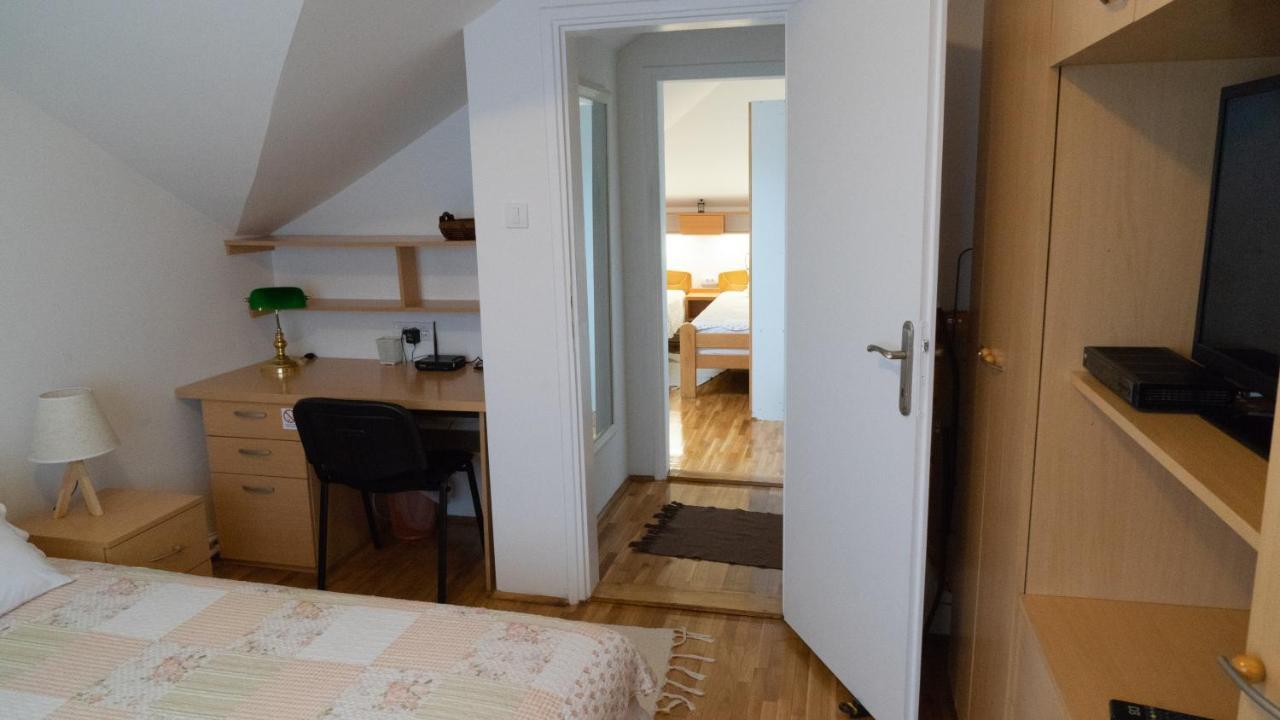 Apartment Akacija Gardens Βελιγράδι Εξωτερικό φωτογραφία