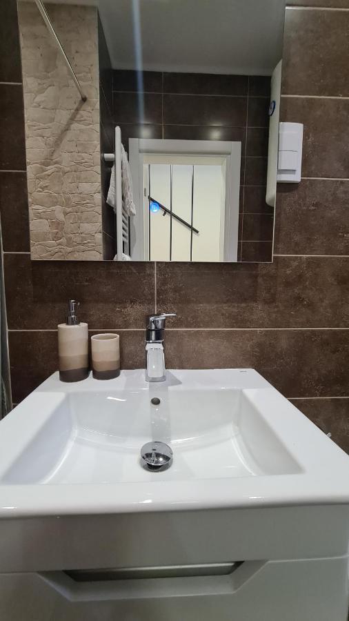Apartment Akacija Gardens Βελιγράδι Εξωτερικό φωτογραφία