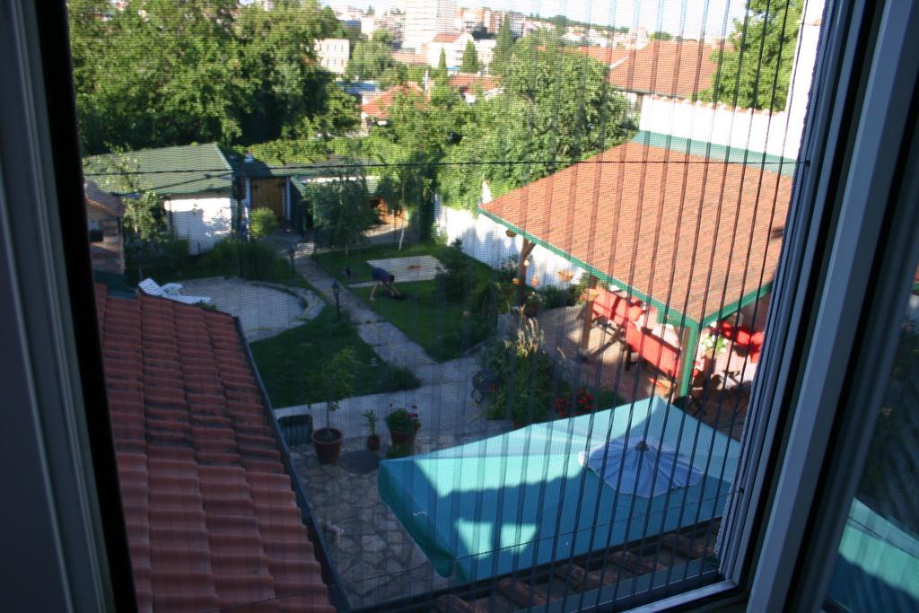 Apartment Akacija Gardens Βελιγράδι Εξωτερικό φωτογραφία