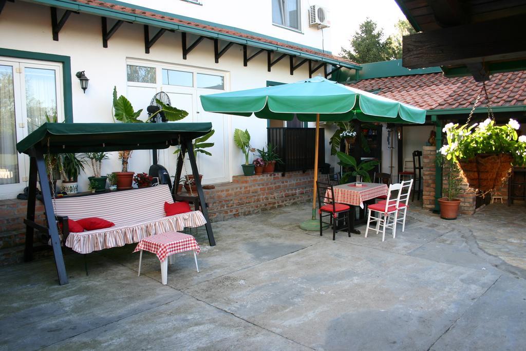 Apartment Akacija Gardens Βελιγράδι Εξωτερικό φωτογραφία