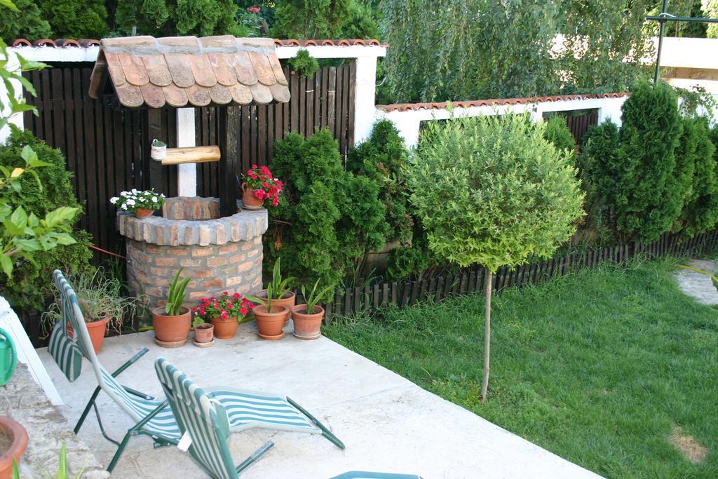 Apartment Akacija Gardens Βελιγράδι Εξωτερικό φωτογραφία
